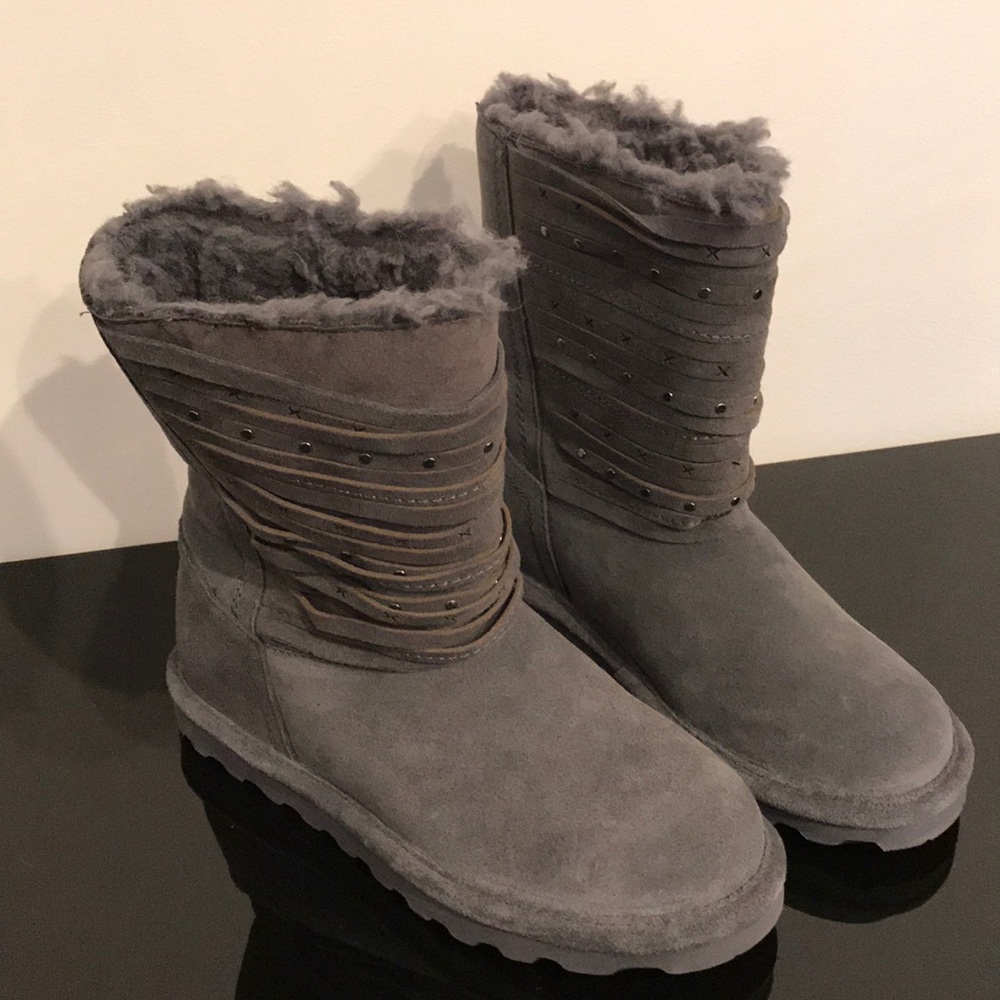 BEARPAW BOOTS